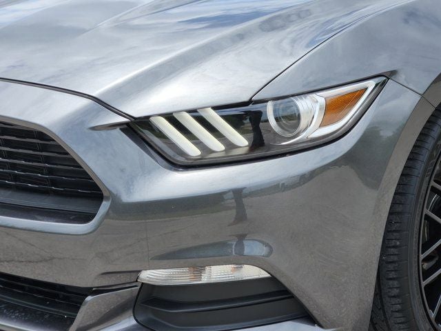 2017 Ford Mustang V6