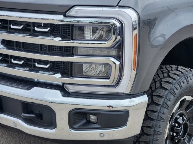 2027 Ford F-350SD Lariat