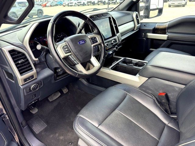 2022 Ford F-350SD Lariat