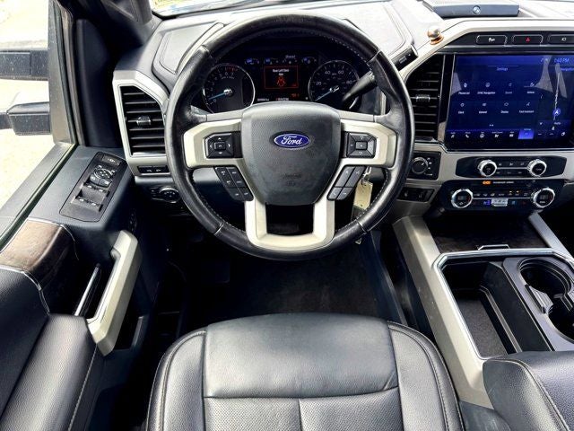 2022 Ford F-350SD Lariat