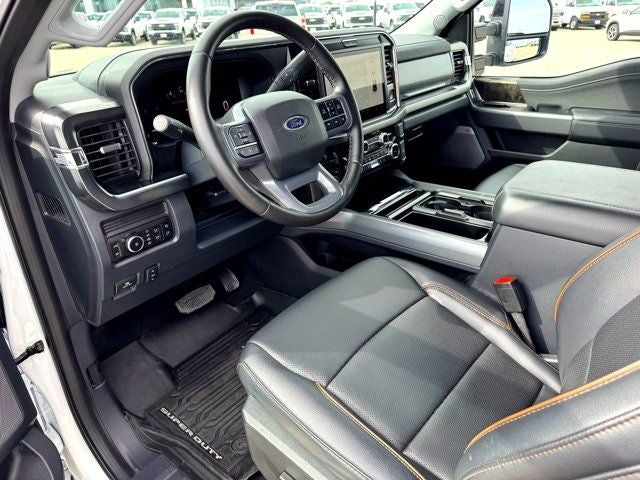 2026 Ford F-350SD Lariat DRW
