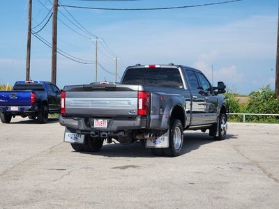 2022 Ford F-350SD Platinum