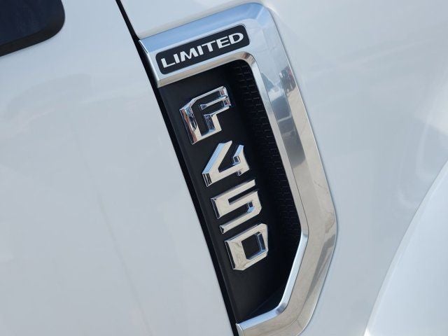 2022 Ford F-450SD Limited