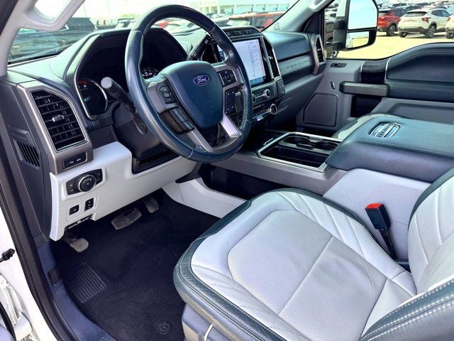 2022 Ford F-450SD Limited