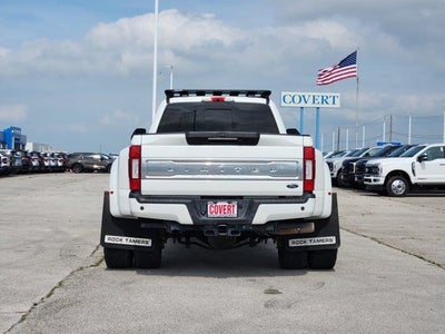 2022 Ford F-450SD Limited