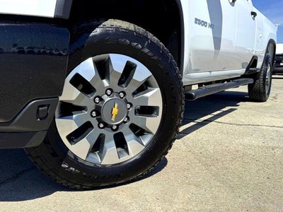 2025 Chevrolet Silverado 2500HD Custom