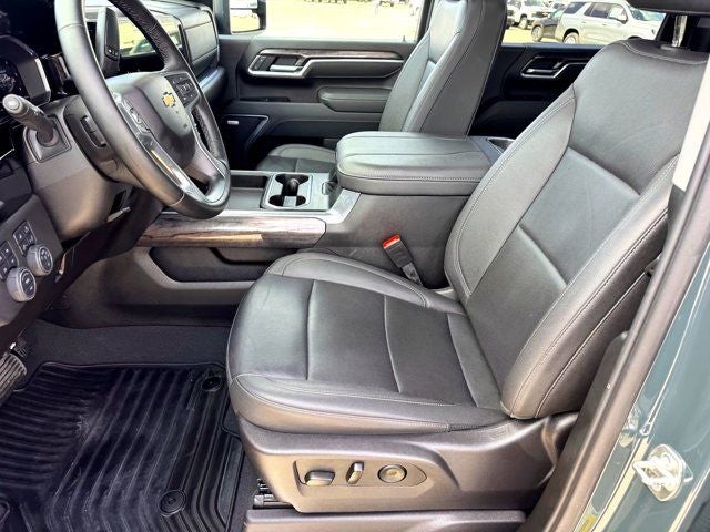 2025 Chevrolet Silverado 2500HD LTZ