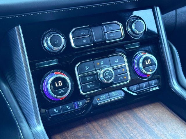 2023 GMC Yukon Denali Ultimate