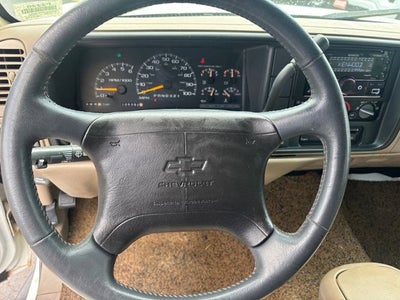 1997 Chevrolet Suburban 2500 Base