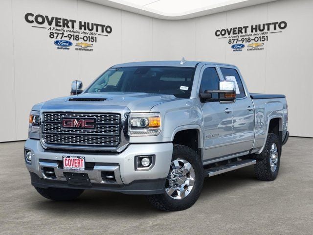 2018 GMC Sierra 4WD Crew Cab Standard Box Denali's photo