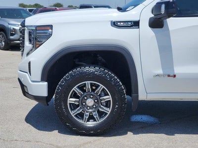 2025 GMC Sierra 1500 AT4
