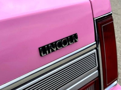1989 Lincoln Town Car Signature