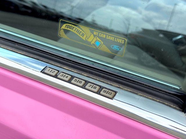 1989 Lincoln Town Car Signature