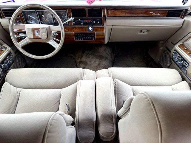 1989 Lincoln Town Car Signature