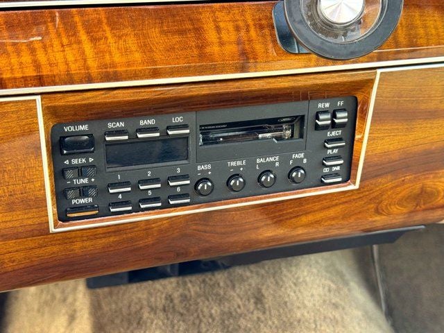 1989 Lincoln Town Car Signature
