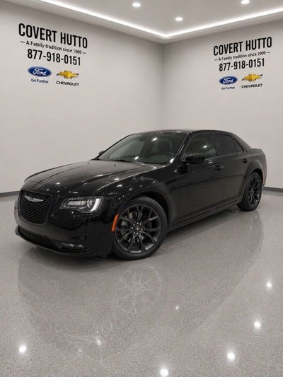 2023 Chrysler 300 Touring