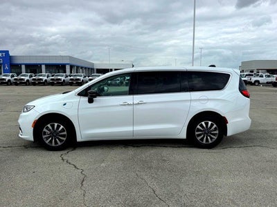 2024 Chrysler Pacifica Hybrid Select