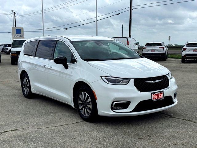 2024 Chrysler Pacifica Hybrid Select