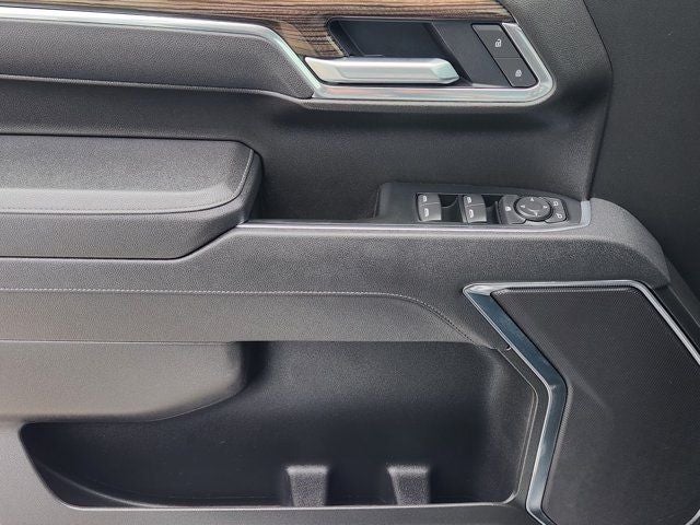 2025 Chevrolet Silverado 1500 LT LT1
