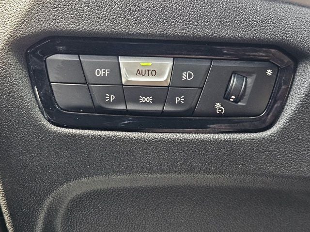 2024 BMW 3 Series 330i