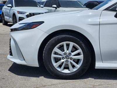 2025 Toyota Camry LE