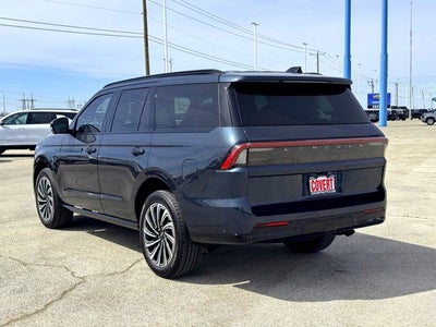 2025 Lincoln Navigator Reserve Jet Appearance