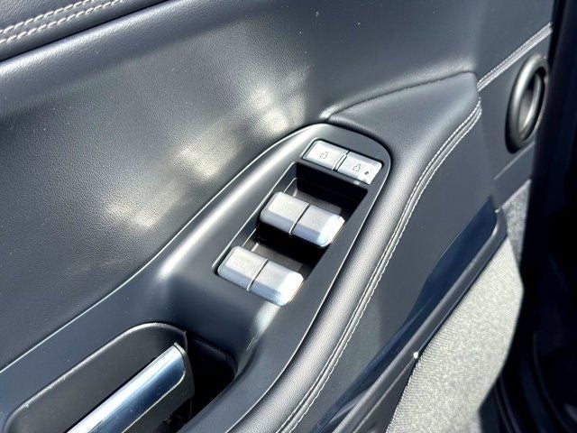2025 Lincoln Navigator Reserve Jet Appearance
