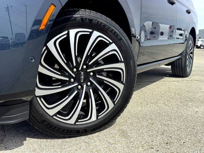 2025 Lincoln Navigator Reserve Jet Appearance