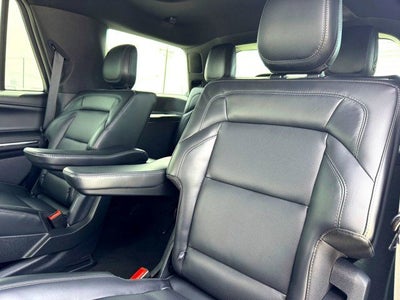 2025 Lincoln Navigator Reserve Jet Appearance