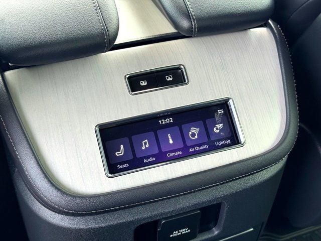 2025 Lincoln Navigator Reserve Jet Appearance
