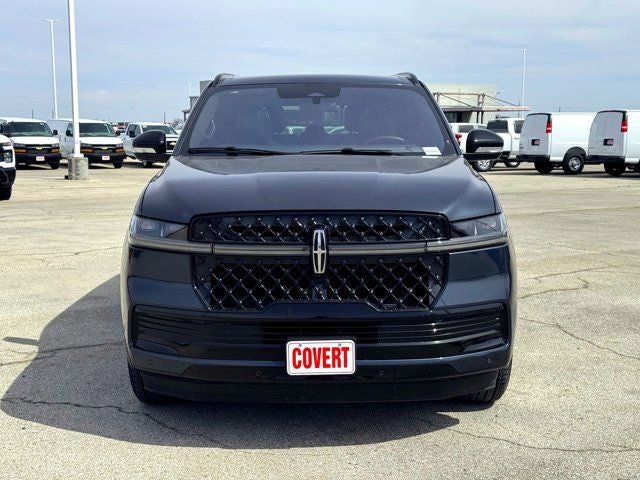2025 Lincoln Navigator Reserve Jet Appearance