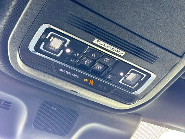 2025 Lincoln Navigator Reserve Jet Appearance