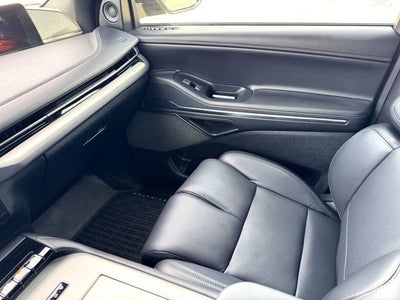 2025 Lincoln Navigator Reserve Jet Appearance