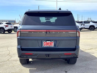 2025 Lincoln Navigator Reserve Jet Appearance