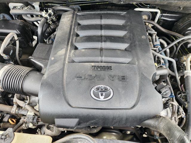 2018 Toyota Sequoia SR5 5.7L