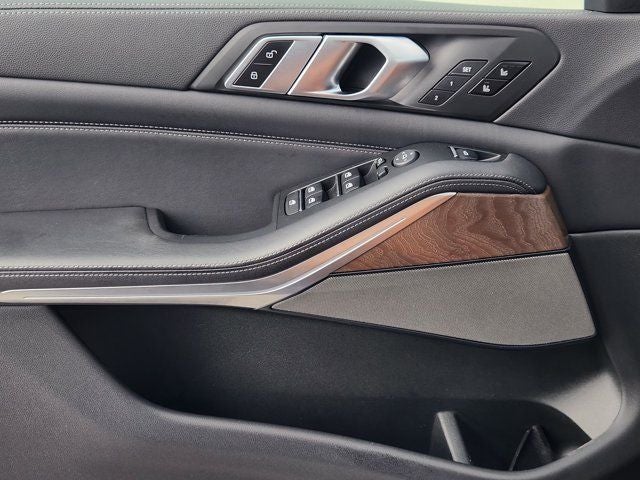 2020 BMW X5 M50i