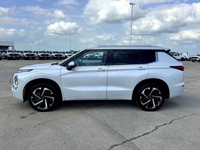 2023 Mitsubishi Outlander SEL