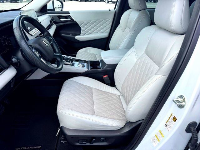 2023 Mitsubishi Outlander SEL