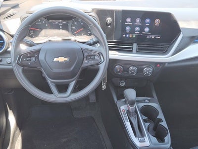 2025 Chevrolet Trax LS