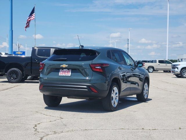 2025 Chevrolet Trax LS