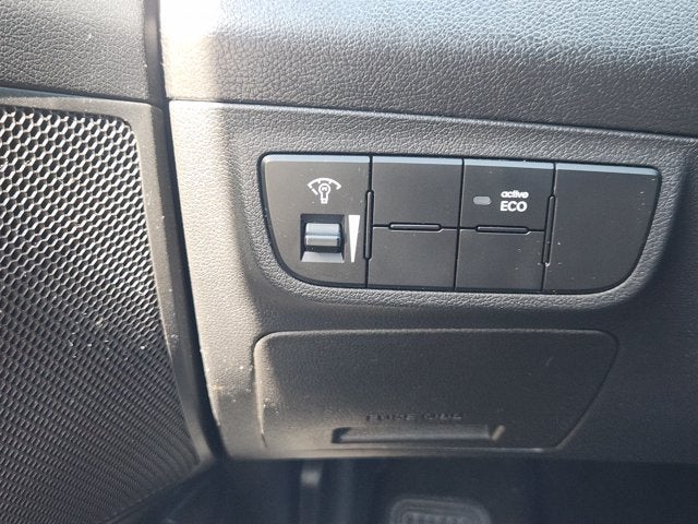 2014 Hyundai Veloster Base
