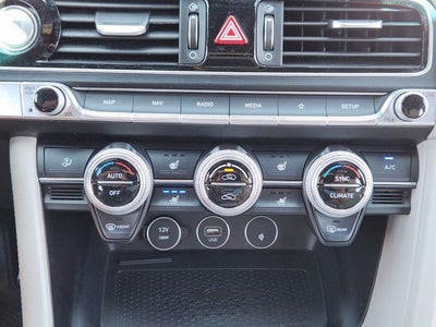 2023 Genesis G70 2.0T SPORT PRESTIGE
