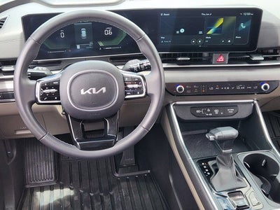 2025 Kia Carnival SX