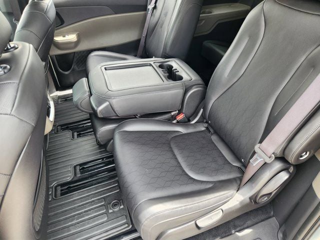 2025 Kia Carnival SX