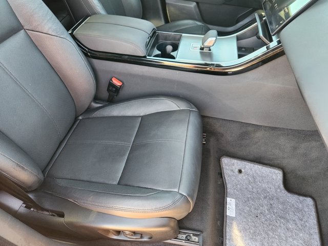 2025 Land Rover Range Rover Velar Dynamic SE