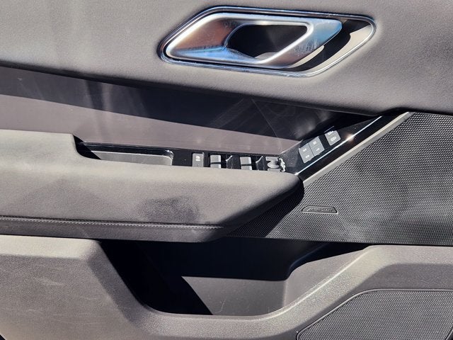 2025 Land Rover Range Rover Velar Dynamic SE