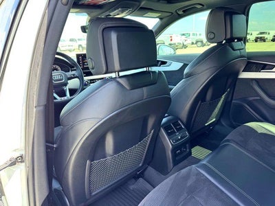 2021 Audi A4 45 S line Prestige quattro