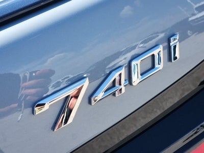 2025 BMW 7 Series 740i