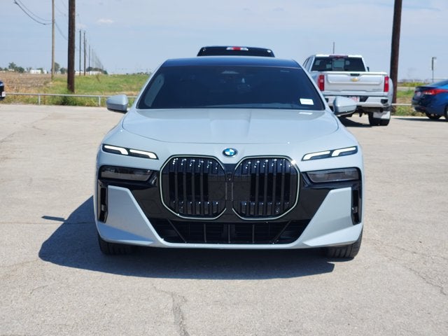 2025 BMW 7 Series 740i