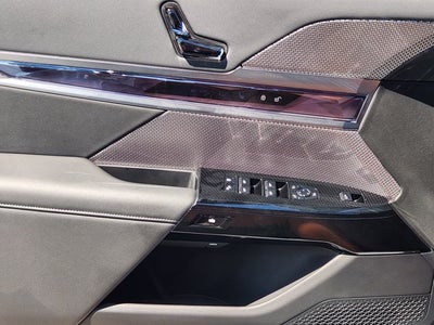 2025 BMW 7 Series 740i
